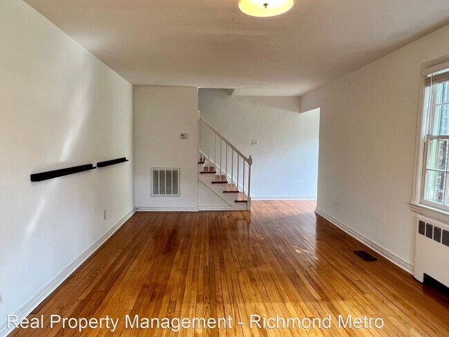 Building Photo - 3 br, 1.5 bath House - 6202 Dustin Drive