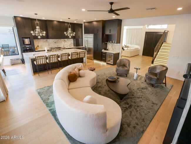 Building Photo - 2024 E Granite View Dr