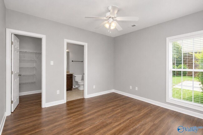 Building Photo - 103 Tudor Pl