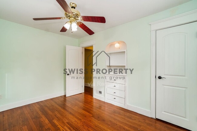 Building Photo - 487 W Johnstown Rd