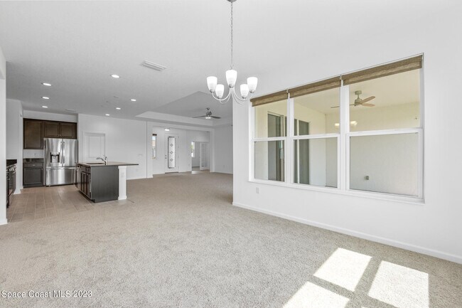 Building Photo - 285 Loymer Cir