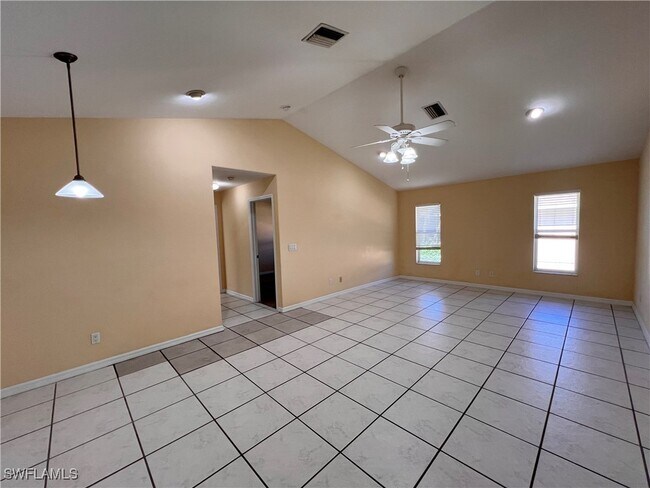 Building Photo - 234 SW 43rd St