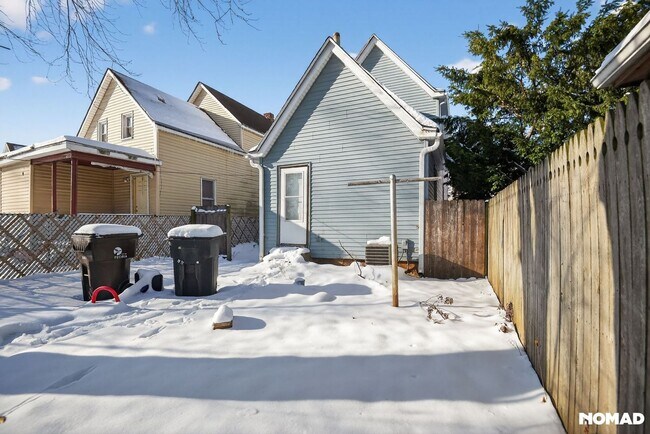 Building Photo - Charming 3BR House in Peoria