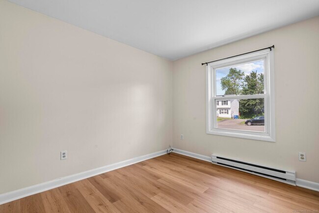Building Photo - 53 Stonewall Ln