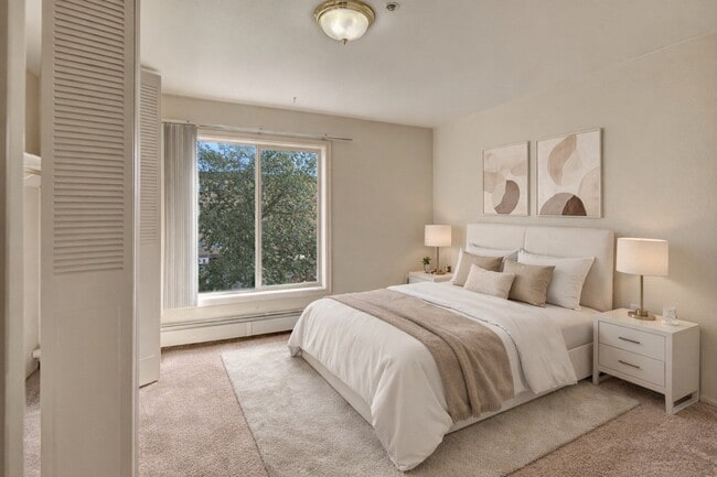 Building Photo - Castle