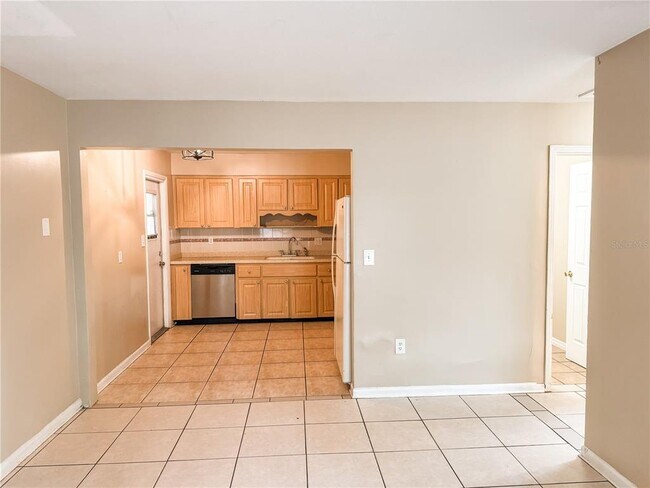 Building Photo - 315 Thornton Ln