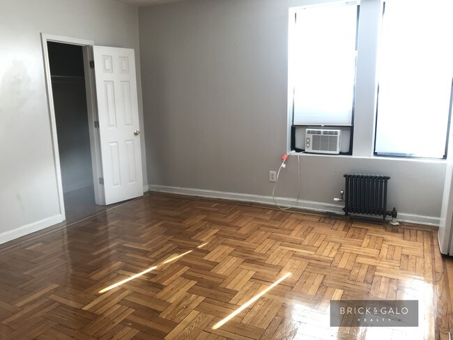 Building Photo - 50 Lincoln Rd