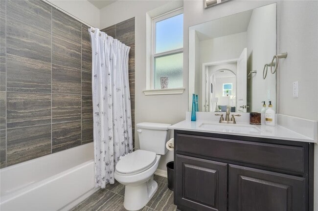 Building Photo - 9000 Cattle Baron Path