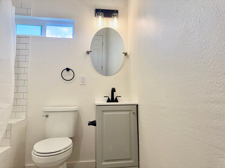 Building Photo - 3641 West St