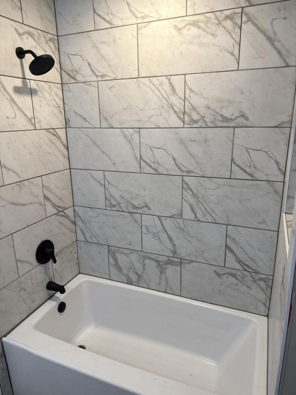 Building Photo - 1308 N Charles St