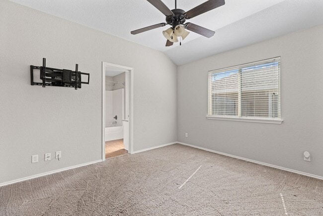 Building Photo - 7915 Redbrush