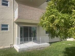 Building Photo - 10300 Coral Wy