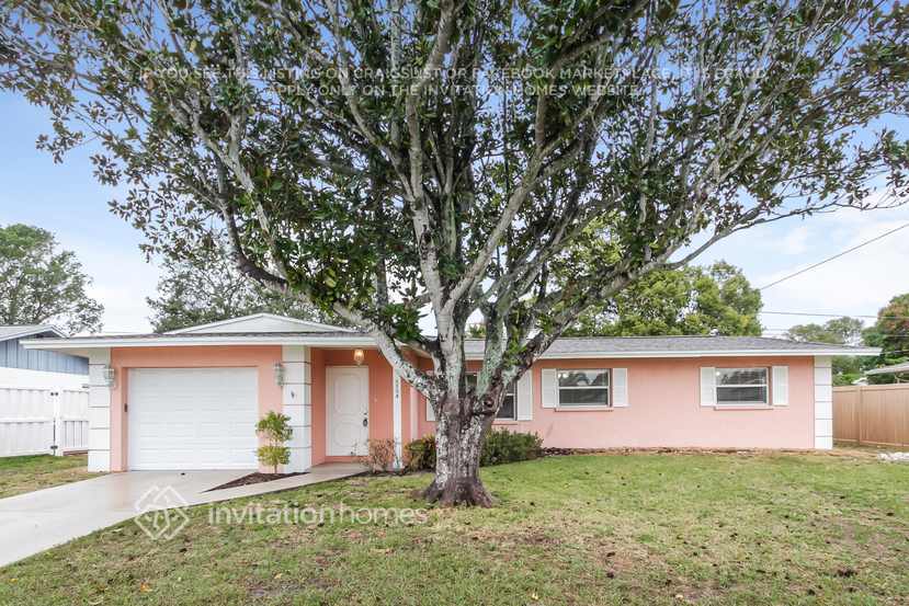 Primary Photo - 3308 Cambridge Dr W