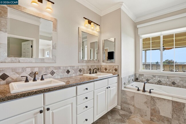 Building Photo - 354 Pebble Beach Dr