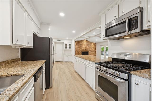 Building Photo - 6348 Berwyn Ln