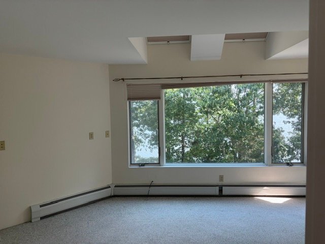 Building Photo - 575 Bay Rd