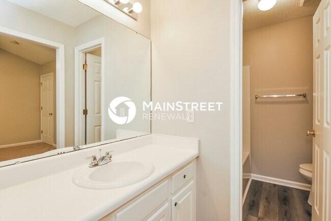 Building Photo - 3 Bedroom Pet-Friendly Home in Raleigh, NC...
