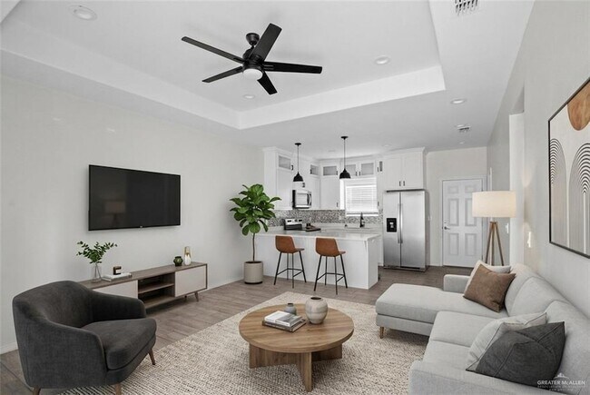 Building Photo - 1511 Playa Dr