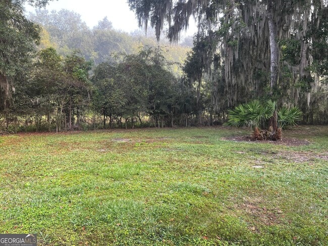 Building Photo - 141 Lakeside Dr