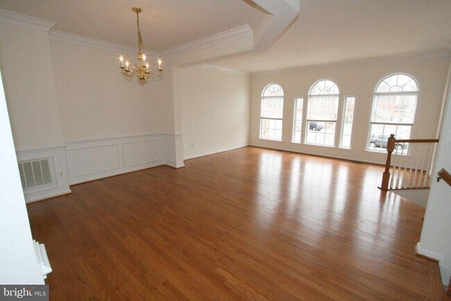 Building Photo - 46164 Aisquith Terrace