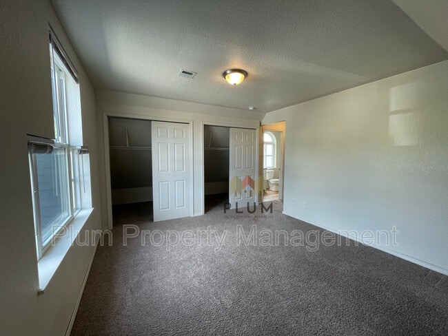Building Photo - 4783 Calistoga Ln