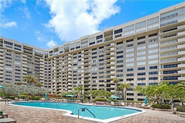 Building Photo - 5100 N Ocean Blvd
