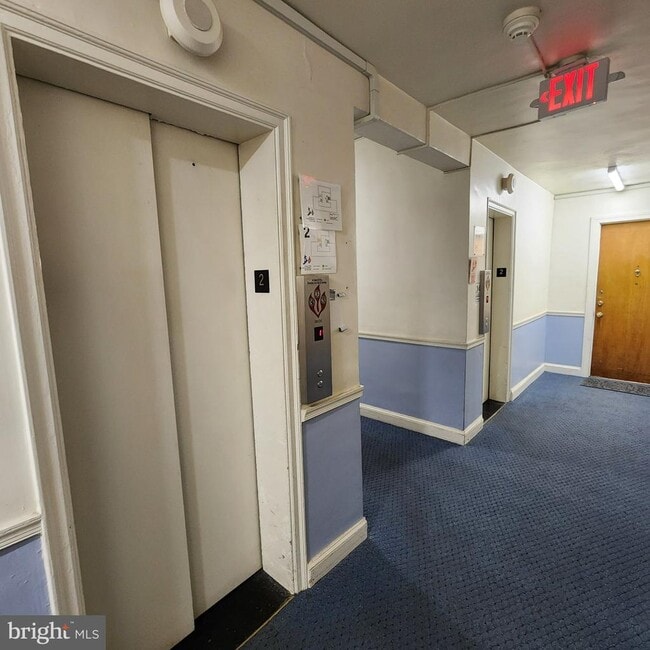 Building Photo - 400 W Hortter St
