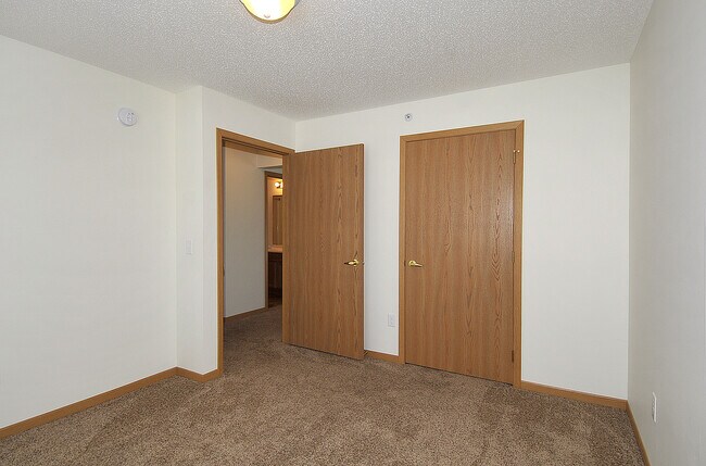 Building Photo - 1 Bedroom Apartment at Park Place Apartments