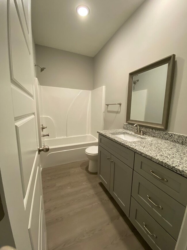 Building Photo - 4 bed, 2 bath home built in 2022 in Atoka w/ a move in Special