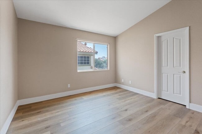 Building Photo - Status: Accepting Applications