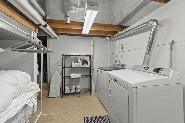 Building Photo - 610 City Park Ave