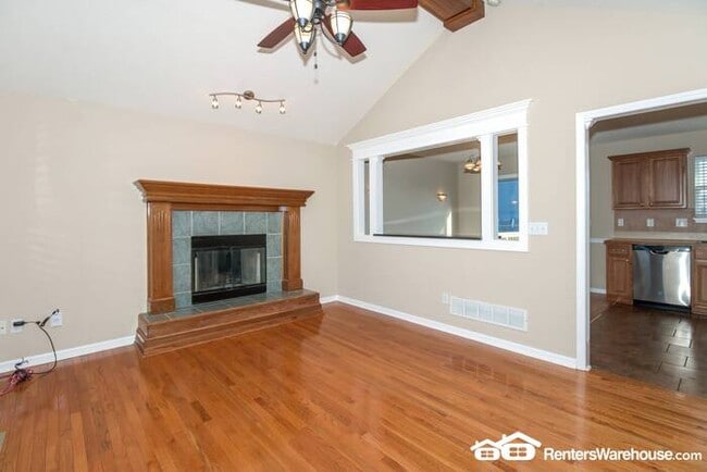 Building Photo - 3 Bed 2.5 Bath Home For Rent In Shoal Cree...