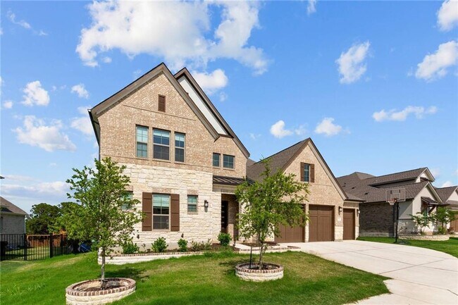 Building Photo - 820 Palamos Dr