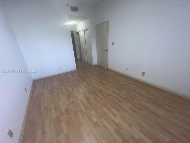 Building Photo - 8816 Collins Ave