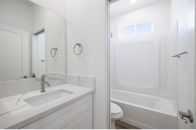Building Photo - 1/2 Off First Month's Rent - New Construct...