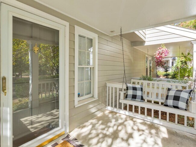 Building Photo - 2790 Farmstead Rd