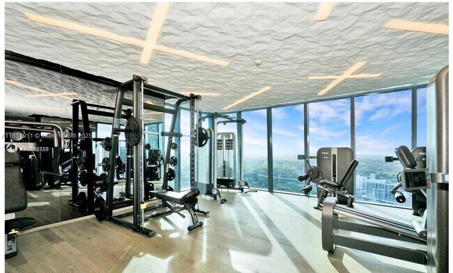 Building Photo - 1451 Brickell Ave