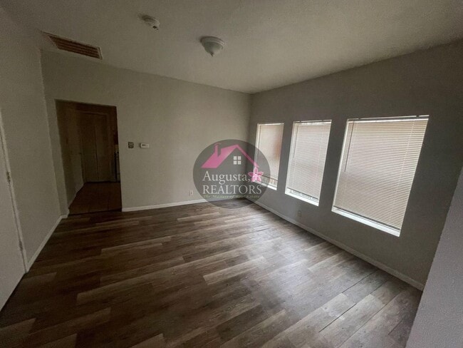 Building Photo - Parv-1366/1368 Mulberry