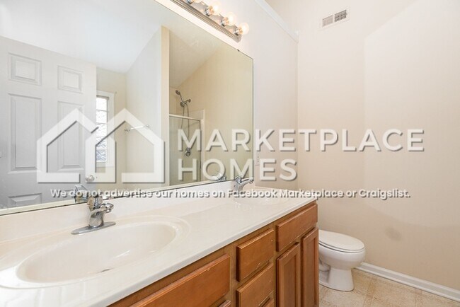 Building Photo - 2124 Star Sapphire Dr
