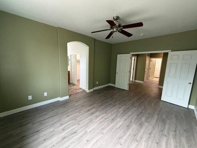 Building Photo - 8660 Banton Cir
