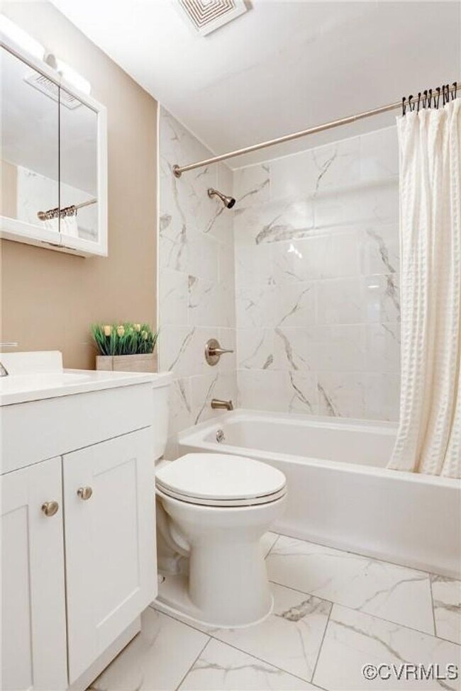 Building Photo - Amenities and Utilities included Richmond Condo Near VCU and UR