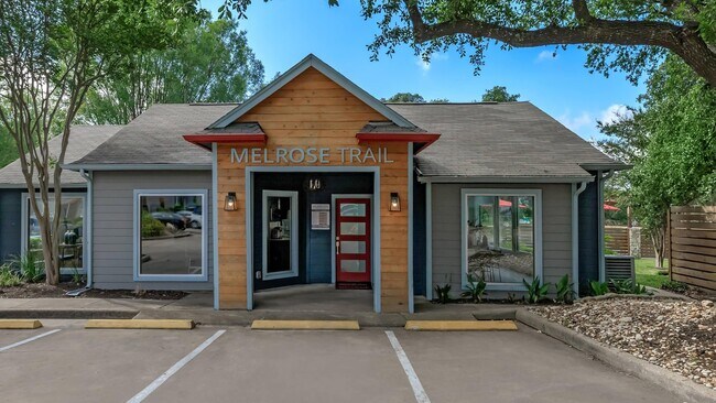 Building Photo - 13005 Heinemann Dr