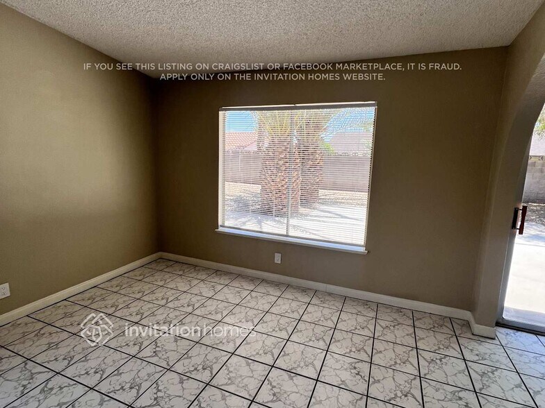 Building Photo - 346 Fuente Dr