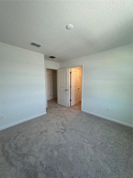 Building Photo - 6660 SW 89th Loop