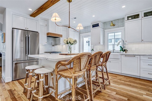 Building Photo - 1717 Pacific Ave