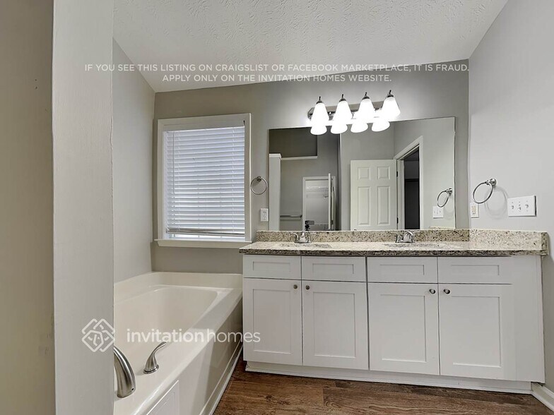 Building Photo - 3110 Kirkwood Dr NW