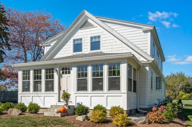 Primary Photo - 335 Central Rd