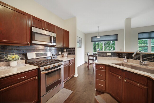 Building Photo - 439 Bay Tree Cir
