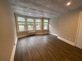 Building Photo - 176 Glenwood Ave