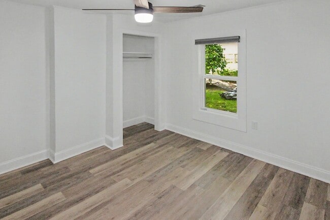 Building Photo - Fully Remodeled Home in the Heart of Belmont